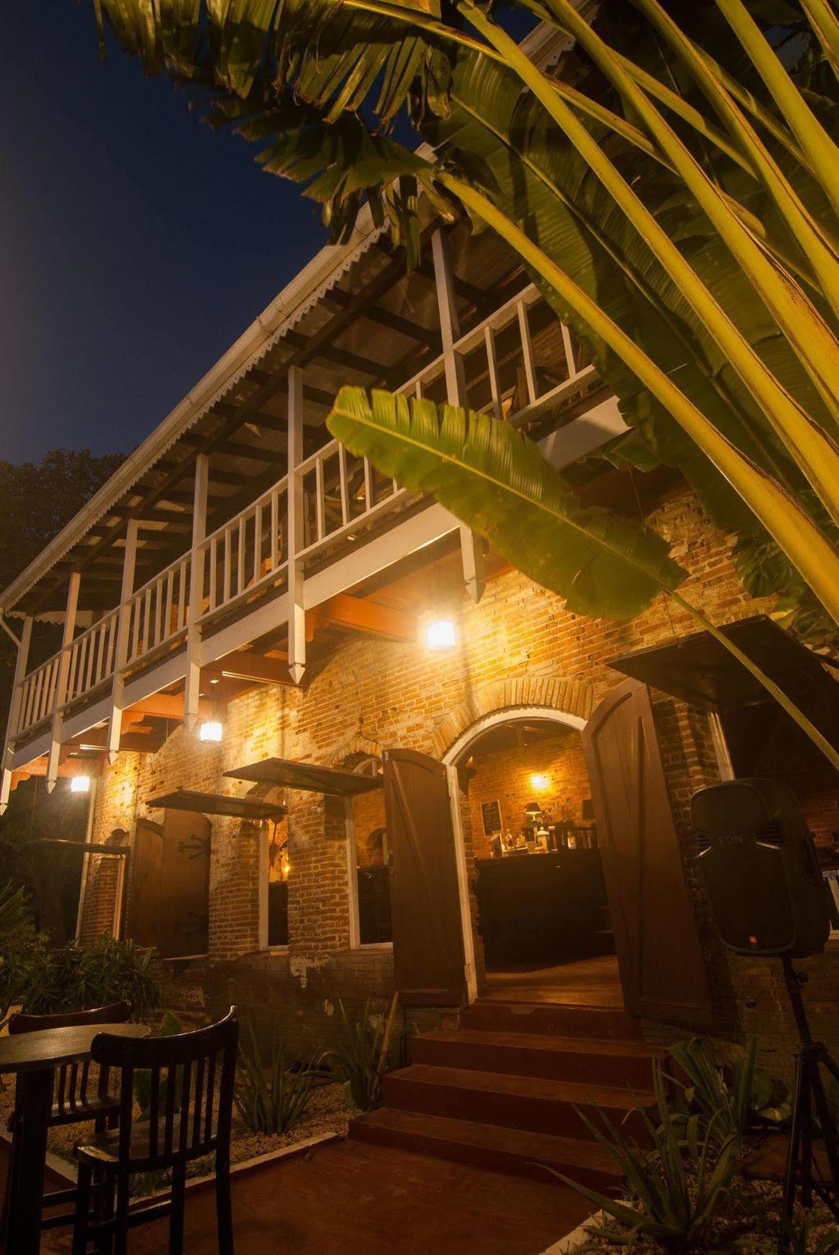 The Old Gin House Aparthotel Oranjestad  Exterior photo